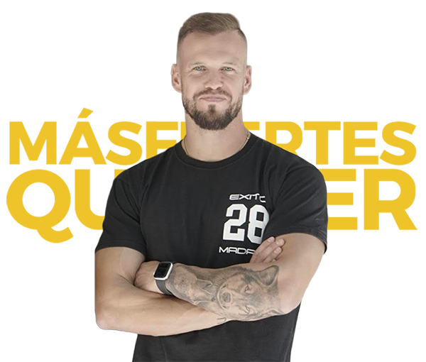 Imagen de Josué Tarí con logo detras